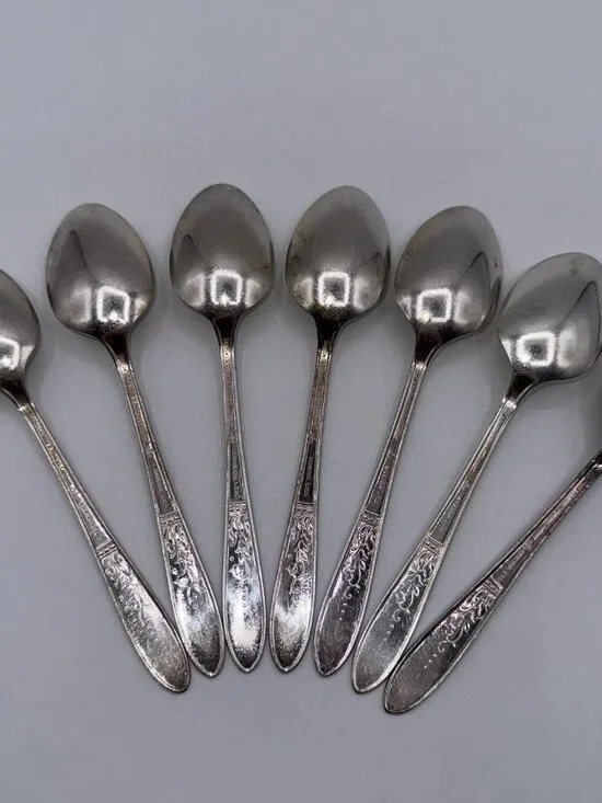 Oneida SL & GH Rogers Silverplate 1948 PRESENTATION Seven (7 ) 6” Teaspoons - Picture 5 of 12